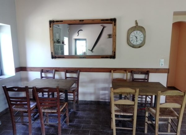 Εσωτερικό Ταβέρνας Το Φαράγγι